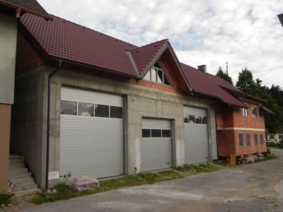 Das neu entstehende Feuerwehrhaus (Stand 8/2010)